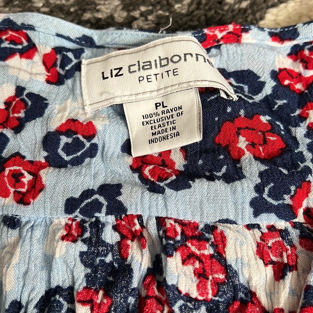Liz Claiborne sleeveless floral top, size PL petite large GUC! - Picture 2 of 5